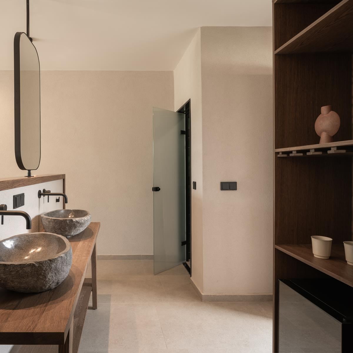 Deluxe Double Room with Side Sea View - Kymani Boutique Hotel & Suites